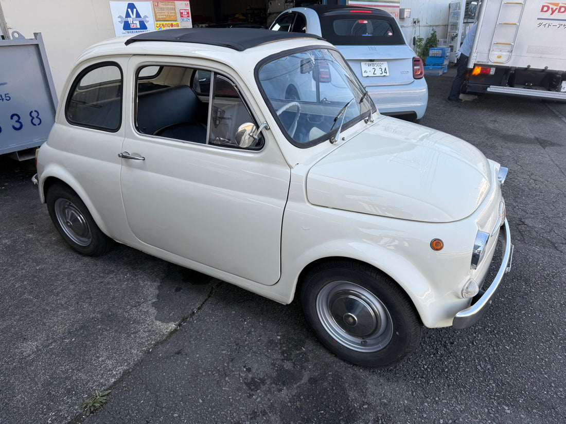 1969年　FIAT500F希少右ハンドルアイボリー入荷しました！