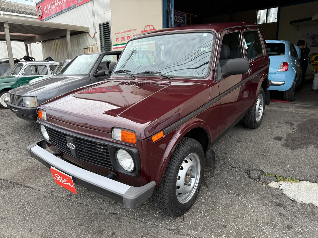 下取り車　希少車４WDラーダニーバ販売車にUPしました