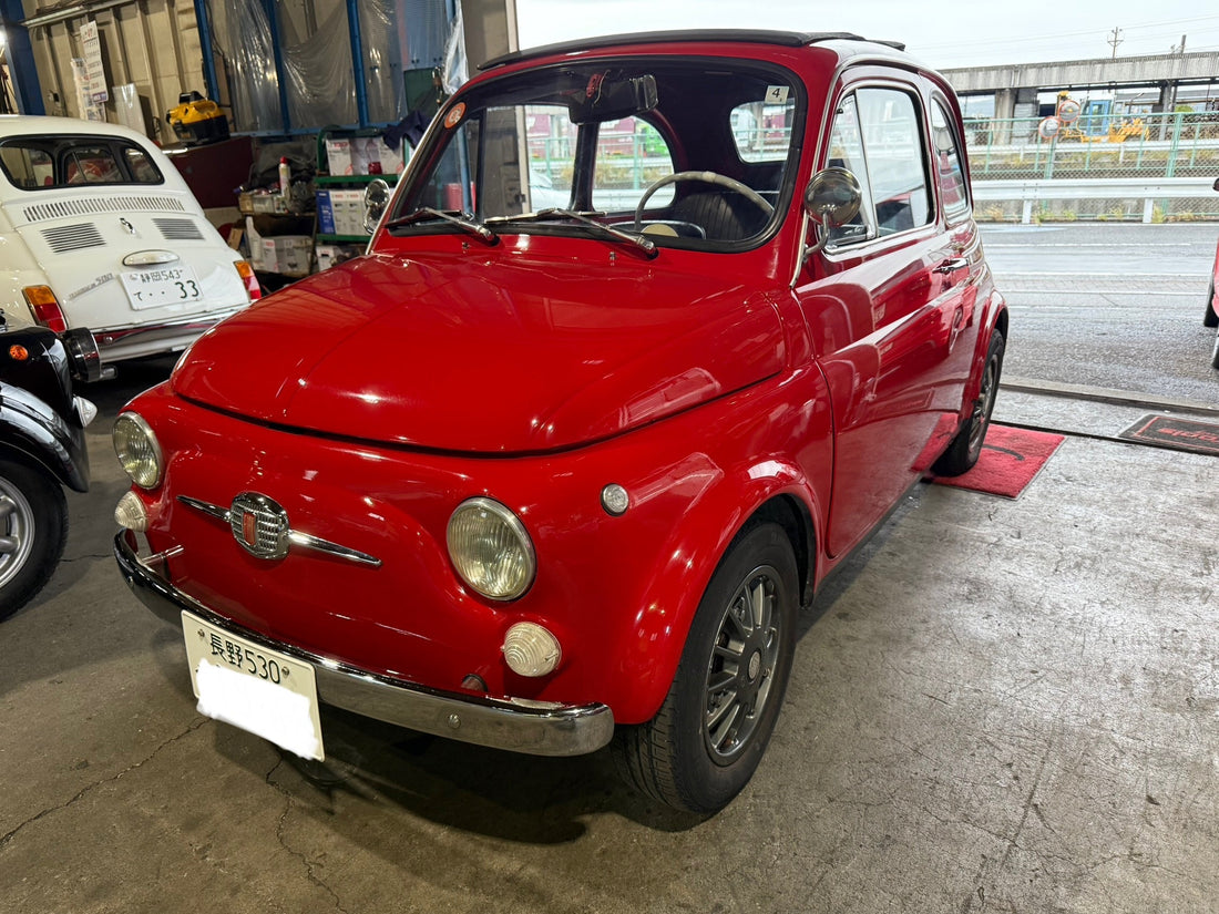 1968年　FIAT500赤　入荷しました　販売ページにUPしました。