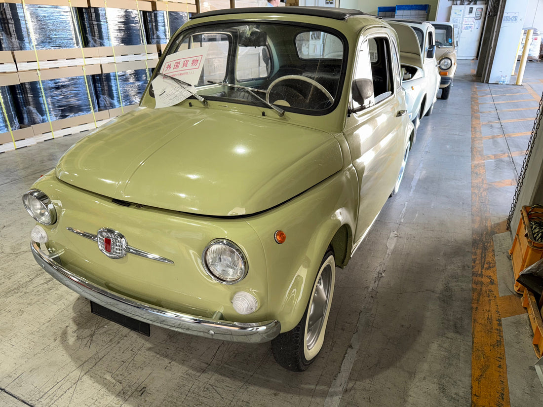 1966年希少な年代のFIAT500Fオリーブグリーン