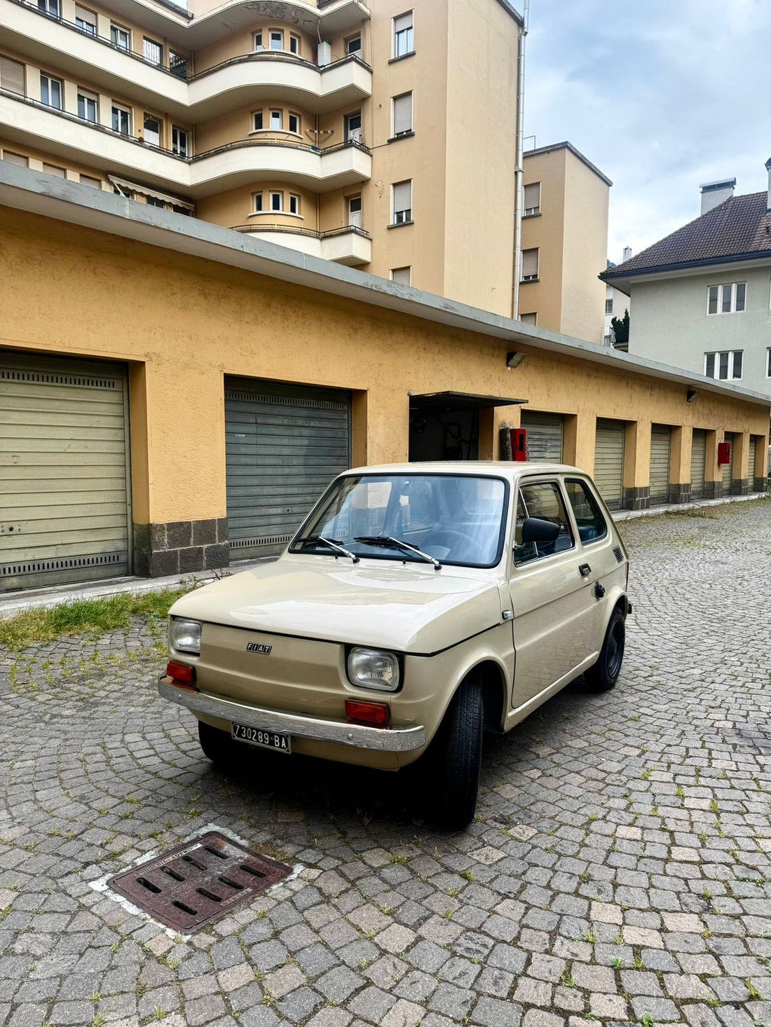 1973年FIAT126プリマセーリエ　ベージュ　販売ページにUPしました。
