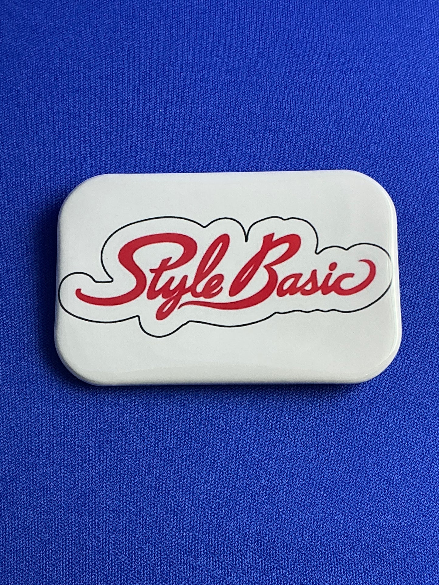 Style Basicロゴ缶バッチ